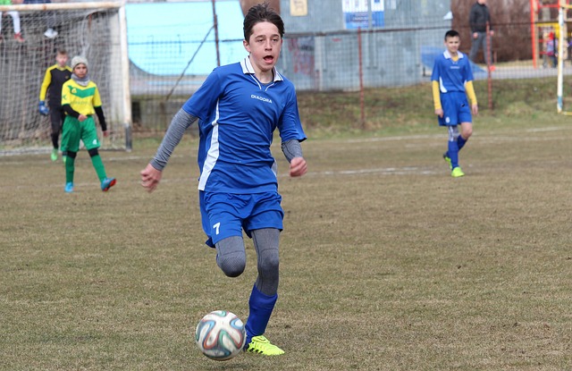 重庆铜梁龙冲超成功，重庆足球时隔4个赛季重返中超联赛